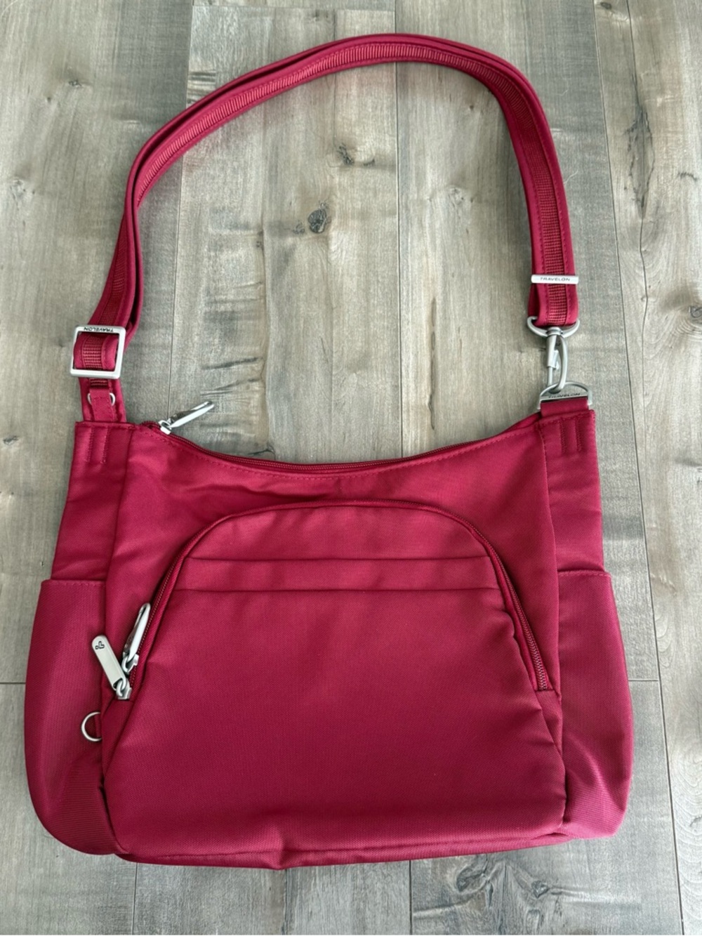 NEW Travelon Anti-Theft Classic Crossbody Bucket Bag Red Purse Wipeable Travel